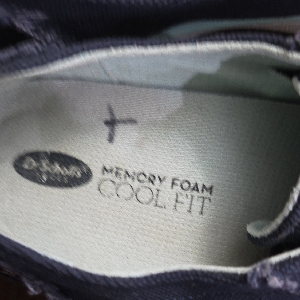 Dr. Scholl's Dark Blue Sneakers with White and Teal Accents - Picture 5 of 8